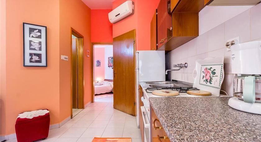 Apartments Bardak Ližnjan الغرفة الصورة